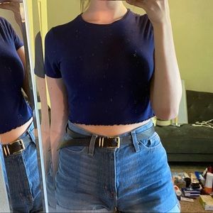 navy lettuce trim tee. slightly cropped